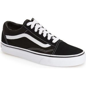 NWT Classic Old School Lace Up Vans